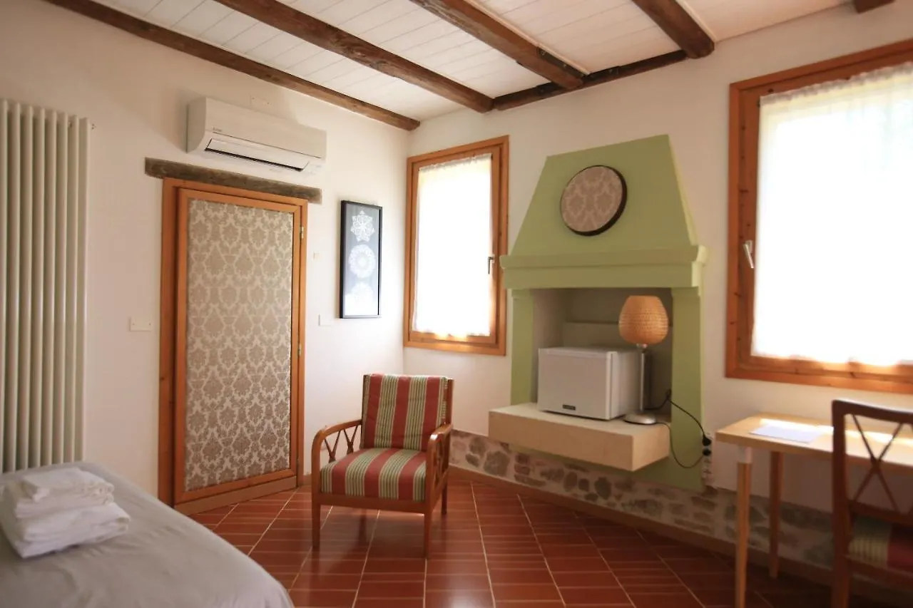 I Grilli B&B Baone Alojamento de Acomodação e Pequeno-almoço
